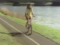 视频风险无处不在美女骑自行车太性感的后果.rar